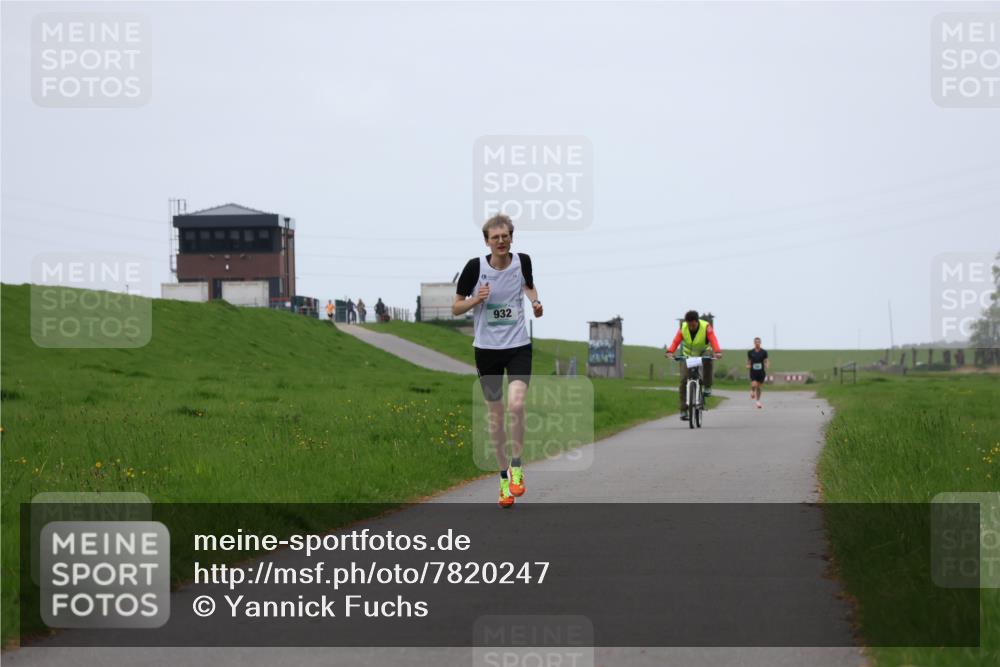 04.05.2025 - 8. Wedeler Halbmarathon Yannick Fuchs http://msf.ph/oto/7820247 04.05.2025 11:07:46 Laufen 932 meine-sportfotos.de