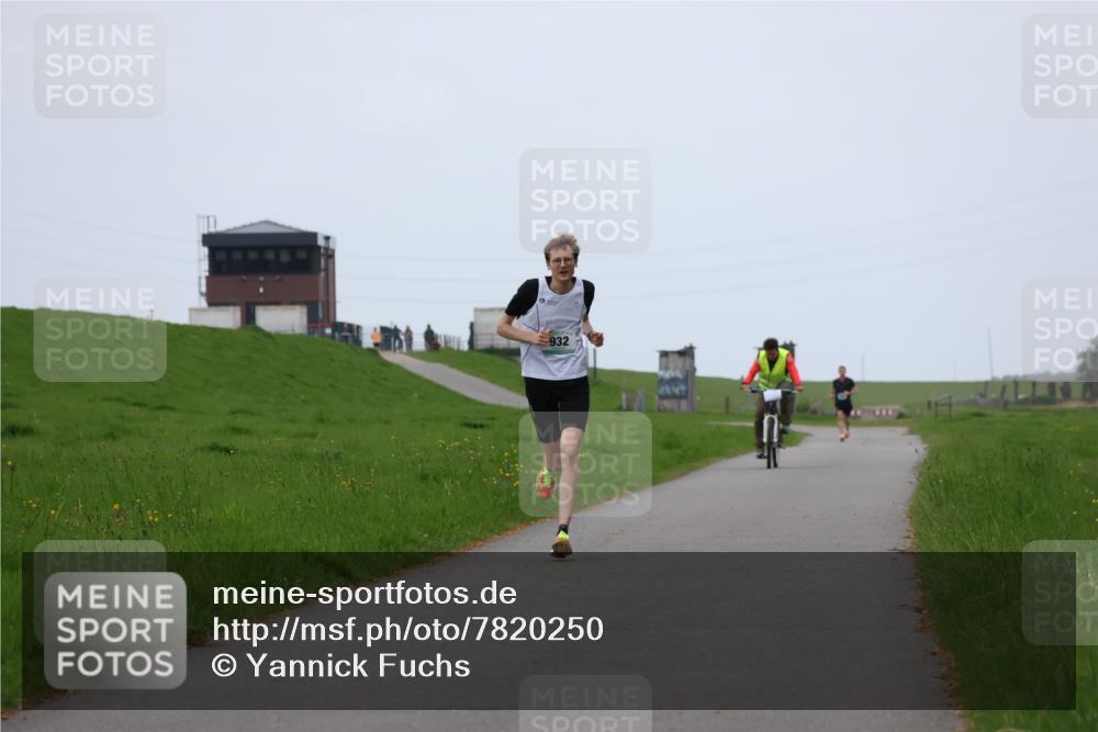 04.05.2025 - 8. Wedeler Halbmarathon Yannick Fuchs http://msf.ph/oto/7820250 04.05.2025 11:07:46 Laufen 932 meine-sportfotos.de
