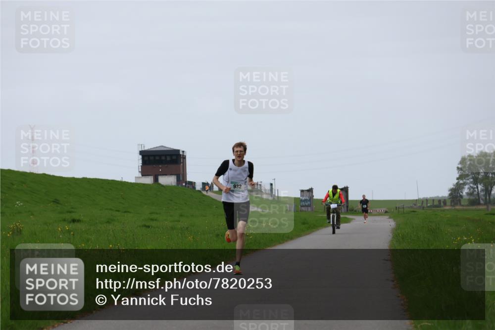 04.05.2025 - 8. Wedeler Halbmarathon Yannick Fuchs http://msf.ph/oto/7820253 04.05.2025 11:07:47 Laufen 932 meine-sportfotos.de