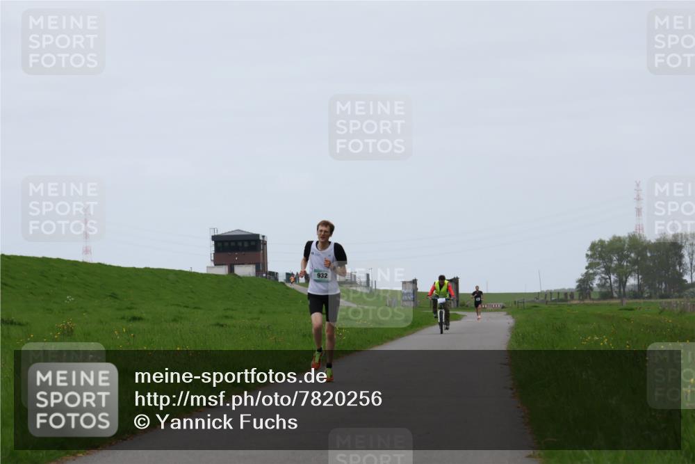 04.05.2025 - 8. Wedeler Halbmarathon Yannick Fuchs http://msf.ph/oto/7820256 04.05.2025 11:07:47 Laufen 932 meine-sportfotos.de