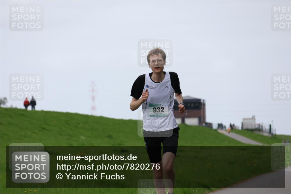 04.05.2025 - 8. Wedeler Halbmarathon Yannick Fuchs http://msf.ph/oto/7820276 04.05.2025 11:07:50 Laufen 115, 932 meine-sportfotos.de