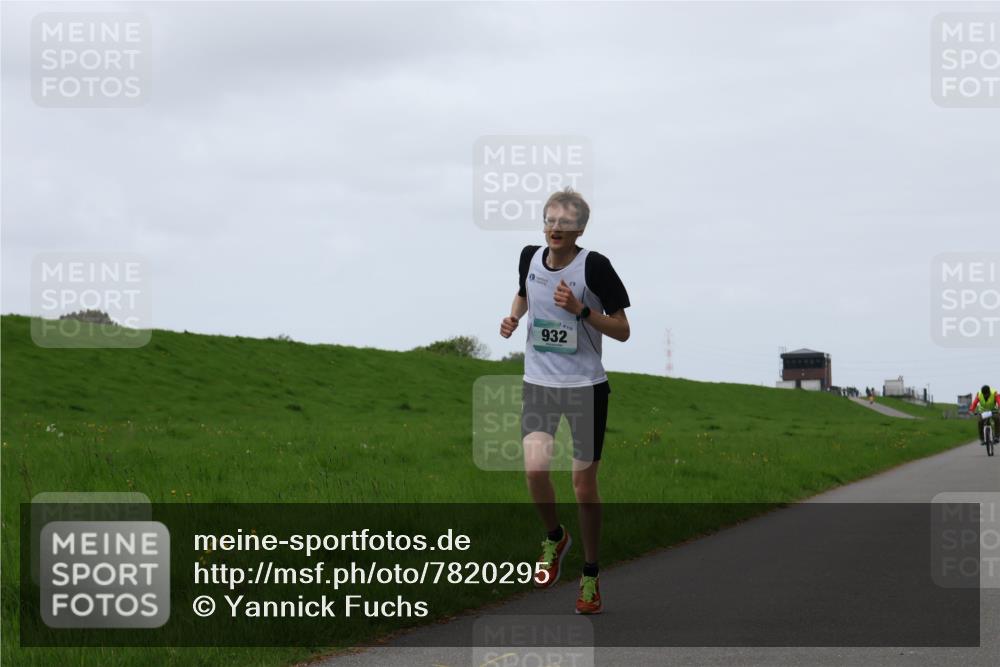 04.05.2025 - 8. Wedeler Halbmarathon Yannick Fuchs http://msf.ph/oto/7820295 04.05.2025 11:07:52 Laufen 115, 932 meine-sportfotos.de