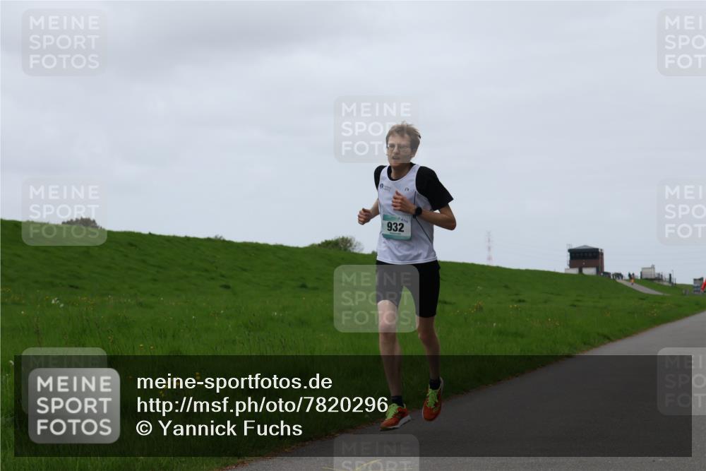 04.05.2025 - 8. Wedeler Halbmarathon Yannick Fuchs http://msf.ph/oto/7820296 04.05.2025 11:07:52 Laufen 115, 932 meine-sportfotos.de