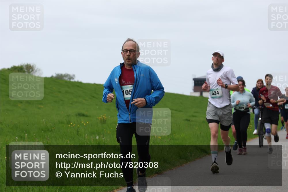 04.05.2025 - 8. Wedeler Halbmarathon Yannick Fuchs http://msf.ph/oto/7820308 04.05.2025 11:27:29 Laufen  meine-sportfotos.de