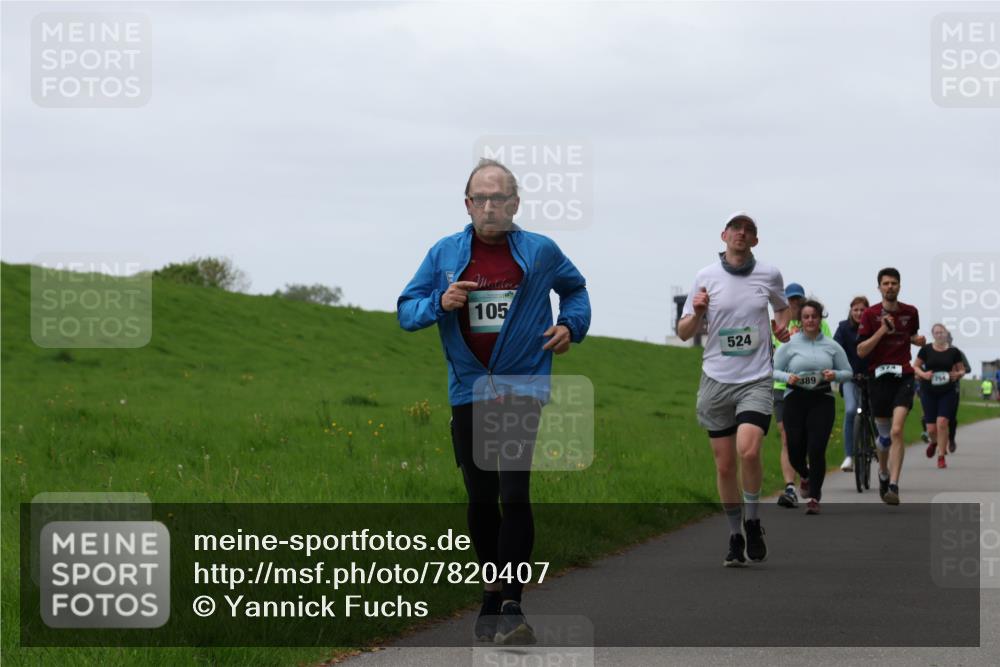04.05.2025 - 8. Wedeler Halbmarathon Yannick Fuchs http://msf.ph/oto/7820407 04.05.2025 11:27:29 Laufen 105, 524, 374, 389 meine-sportfotos.de
