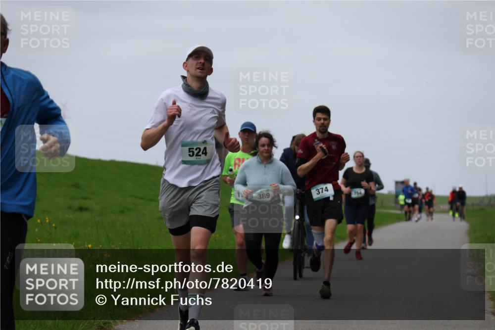 04.05.2025 - 8. Wedeler Halbmarathon Yannick Fuchs http://msf.ph/oto/7820419 04.05.2025 11:27:30 Laufen 524, 389, 374 meine-sportfotos.de