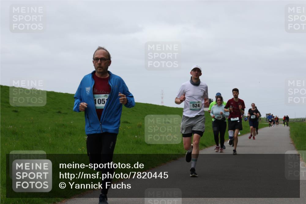 04.05.2025 - 8. Wedeler Halbmarathon Yannick Fuchs http://msf.ph/oto/7820445 04.05.2025 11:27:31 Laufen 105, 524, 389, 374 meine-sportfotos.de