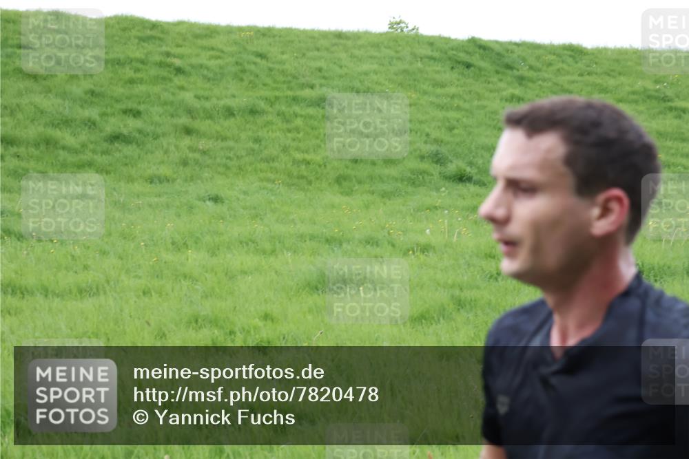 04.05.2025 - 8. Wedeler Halbmarathon Yannick Fuchs http://msf.ph/oto/7820478 04.05.2025 11:08:19 Laufen  meine-sportfotos.de
