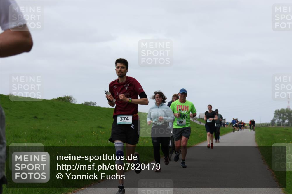 04.05.2025 - 8. Wedeler Halbmarathon Yannick Fuchs http://msf.ph/oto/7820479 04.05.2025 11:27:34 Laufen 374, 385, 191 meine-sportfotos.de