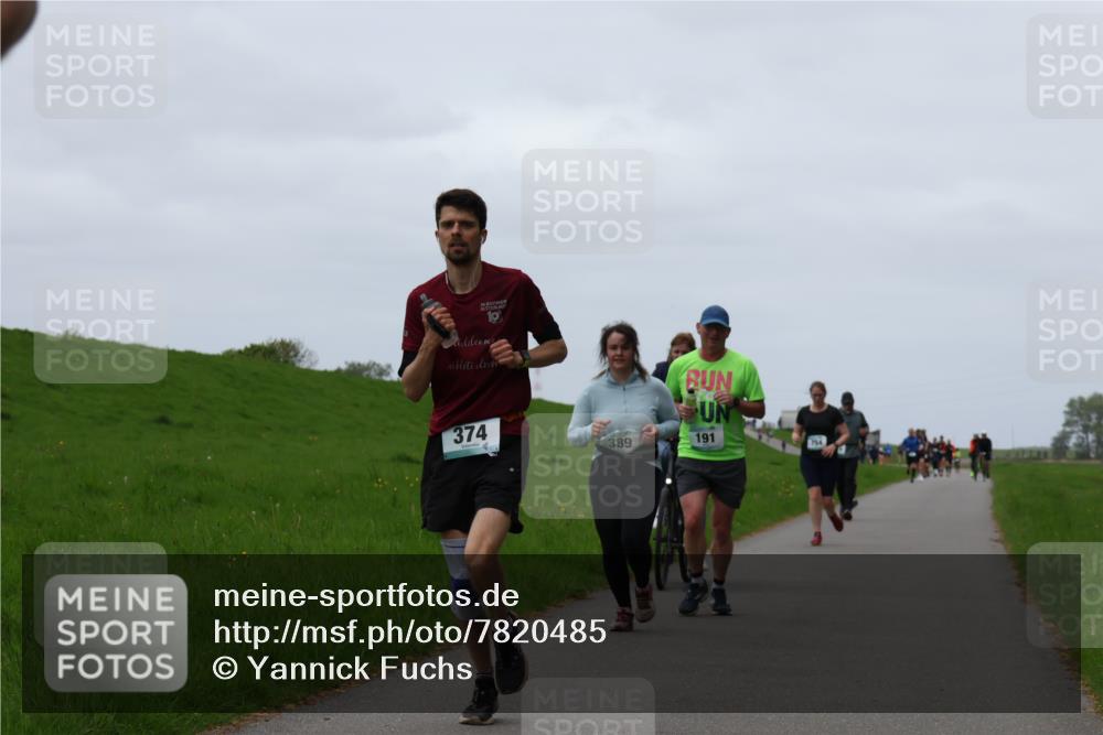 04.05.2025 - 8. Wedeler Halbmarathon Yannick Fuchs http://msf.ph/oto/7820485 04.05.2025 11:27:34 Laufen 10, 374, 389, 191 meine-sportfotos.de