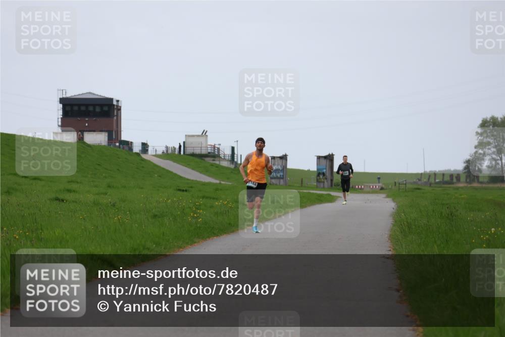 04.05.2025 - 8. Wedeler Halbmarathon Yannick Fuchs http://msf.ph/oto/7820487 04.05.2025 11:08:58 Laufen 1184 meine-sportfotos.de