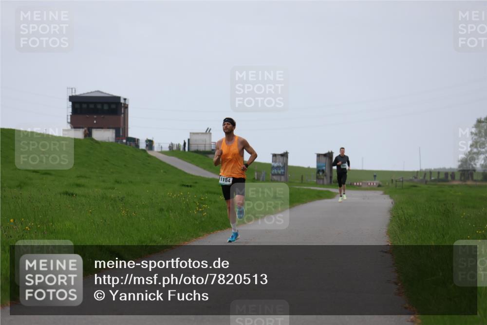 04.05.2025 - 8. Wedeler Halbmarathon Yannick Fuchs http://msf.ph/oto/7820513 04.05.2025 11:09:01 Laufen 1184 meine-sportfotos.de