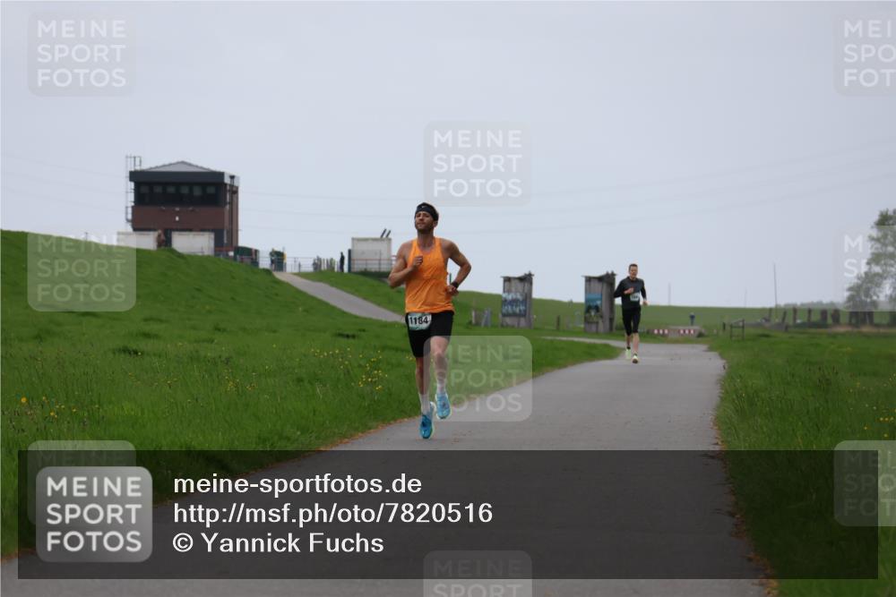 04.05.2025 - 8. Wedeler Halbmarathon Yannick Fuchs http://msf.ph/oto/7820516 04.05.2025 11:09:01 Laufen 1184 meine-sportfotos.de
