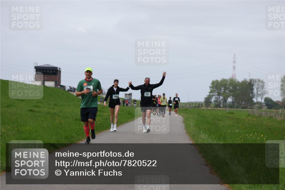 04.05.2025 - 8. Wedeler Halbmarathon Yannick Fuchs http://msf.ph/oto/7820522 04.05.2025 11:50:52 Laufen 321, 1098 meine-sportfotos.de