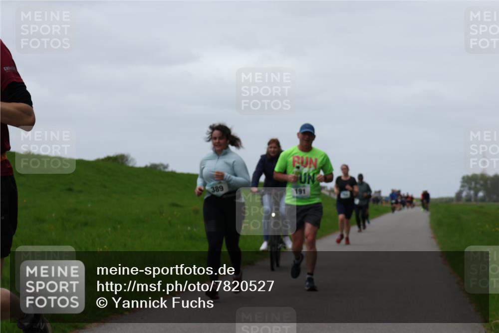 04.05.2025 - 8. Wedeler Halbmarathon Yannick Fuchs http://msf.ph/oto/7820527 04.05.2025 11:27:35 Laufen 389, 191 meine-sportfotos.de