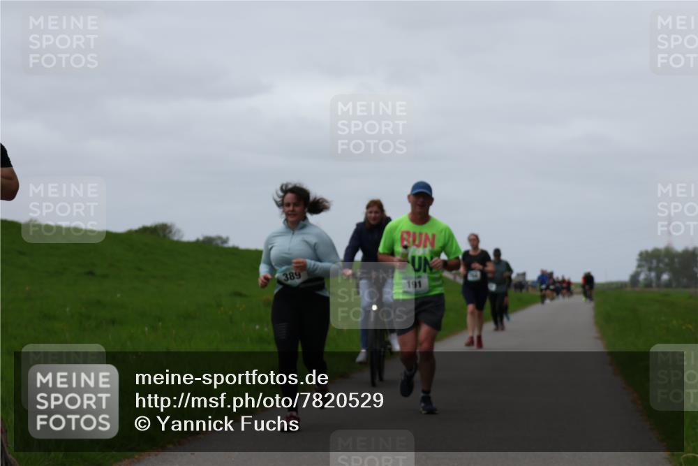 04.05.2025 - 8. Wedeler Halbmarathon Yannick Fuchs http://msf.ph/oto/7820529 04.05.2025 11:27:35 Laufen 389, 191 meine-sportfotos.de