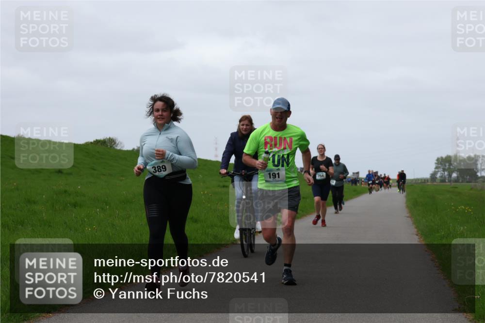 04.05.2025 - 8. Wedeler Halbmarathon Yannick Fuchs http://msf.ph/oto/7820541 04.05.2025 11:27:36 Laufen 389, 191, 754 meine-sportfotos.de