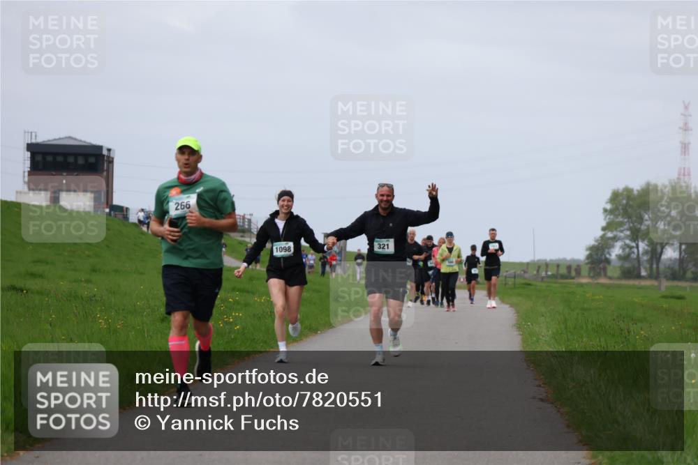 04.05.2025 - 8. Wedeler Halbmarathon Yannick Fuchs http://msf.ph/oto/7820551 04.05.2025 11:50:52 Laufen 266, 321, 14 meine-sportfotos.de