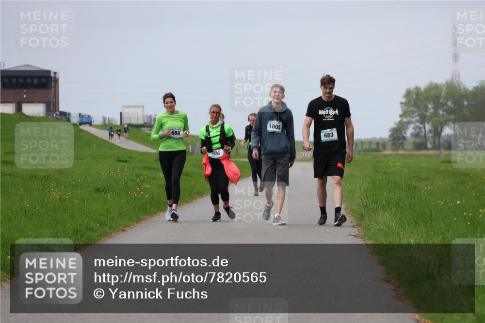04.05.2025 - 8. Wedeler Halbmarathon Yannick Fuchs http://msf.ph/oto/7820565 04.05.2025 12:04:47 Laufen 688, 686, 1005, 683 meine-sportfotos.de