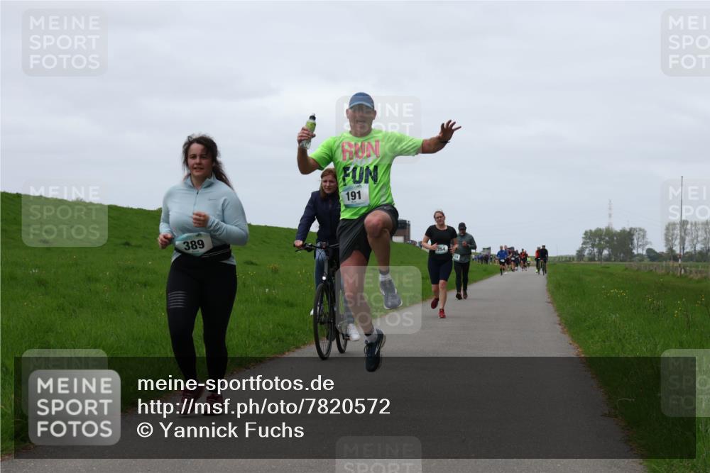 04.05.2025 - 8. Wedeler Halbmarathon Yannick Fuchs http://msf.ph/oto/7820572 04.05.2025 11:27:36 Laufen 389, 191 meine-sportfotos.de