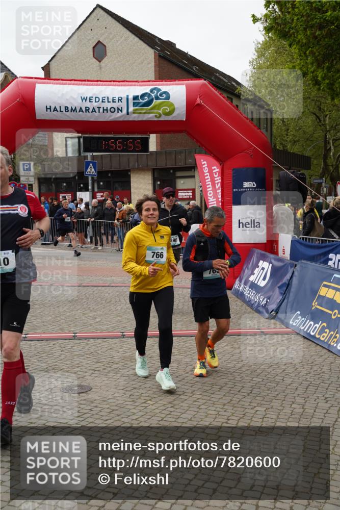 04.05.2025 - 8. Wedeler Halbmarathon Felixshl http://msf.ph/oto/7820600 04.05.2025 11:56:53 Ziel 148, 190, 310, 420, 765, 766 meine-sportfotos.de
