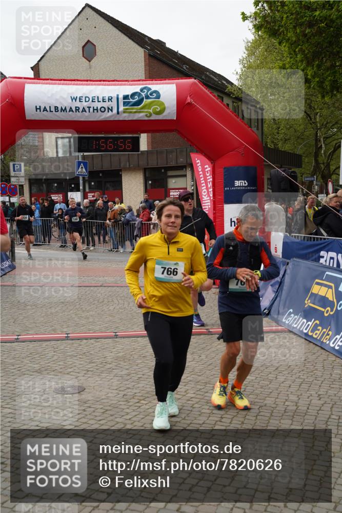 04.05.2025 - 8. Wedeler Halbmarathon Felixshl http://msf.ph/oto/7820626 04.05.2025 11:56:54 Ziel 148, 190, 310, 420, 765, 766 meine-sportfotos.de