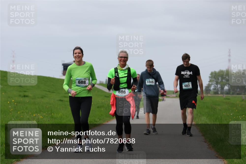 04.05.2025 - 8. Wedeler Halbmarathon Yannick Fuchs http://msf.ph/oto/7820638 04.05.2025 12:04:55 Laufen 688, 686, 1005, 683 meine-sportfotos.de