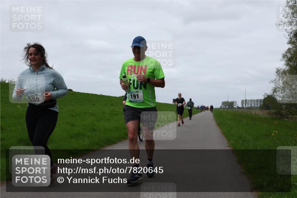 04.05.2025 - 8. Wedeler Halbmarathon Yannick Fuchs http://msf.ph/oto/7820645 04.05.2025 11:27:38 Laufen 389, 191 meine-sportfotos.de