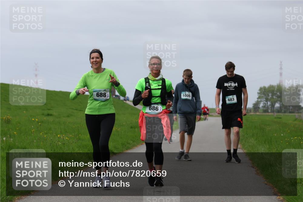 04.05.2025 - 8. Wedeler Halbmarathon Yannick Fuchs http://msf.ph/oto/7820659 04.05.2025 12:04:56 Laufen 688, 686, 1005, 683 meine-sportfotos.de
