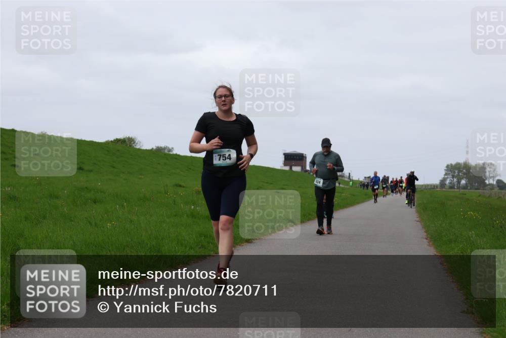 04.05.2025 - 8. Wedeler Halbmarathon Yannick Fuchs http://msf.ph/oto/7820711 04.05.2025 11:27:42 Laufen 754, 824 meine-sportfotos.de
