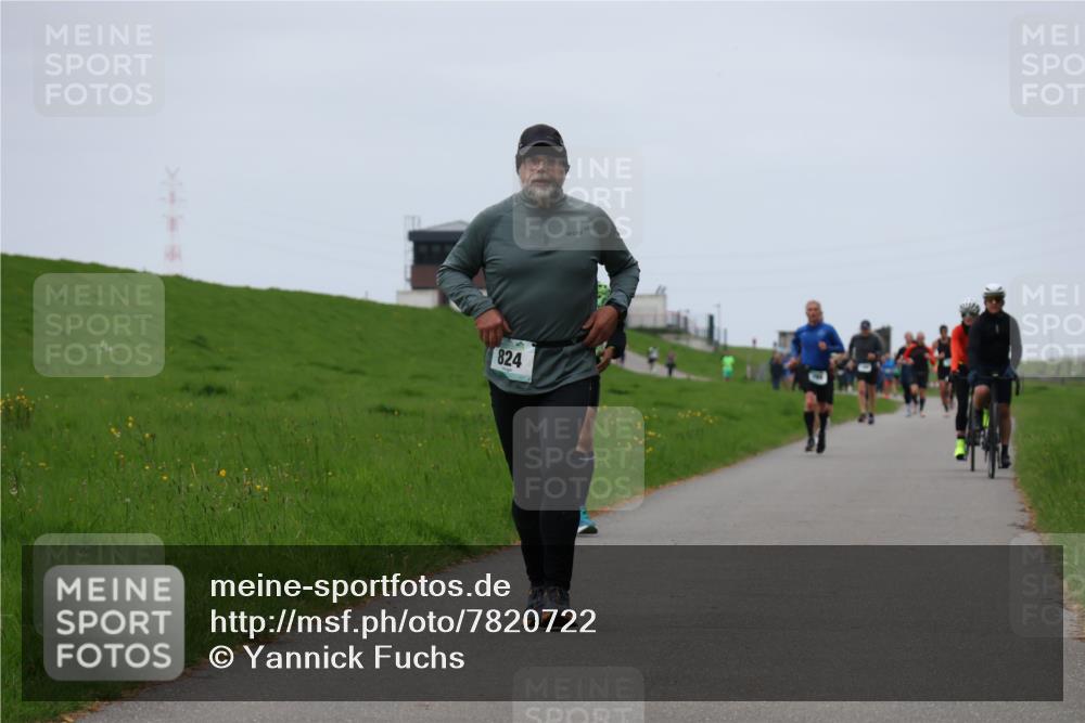 04.05.2025 - 8. Wedeler Halbmarathon Yannick Fuchs http://msf.ph/oto/7820722 04.05.2025 11:27:43 Laufen 824 meine-sportfotos.de
