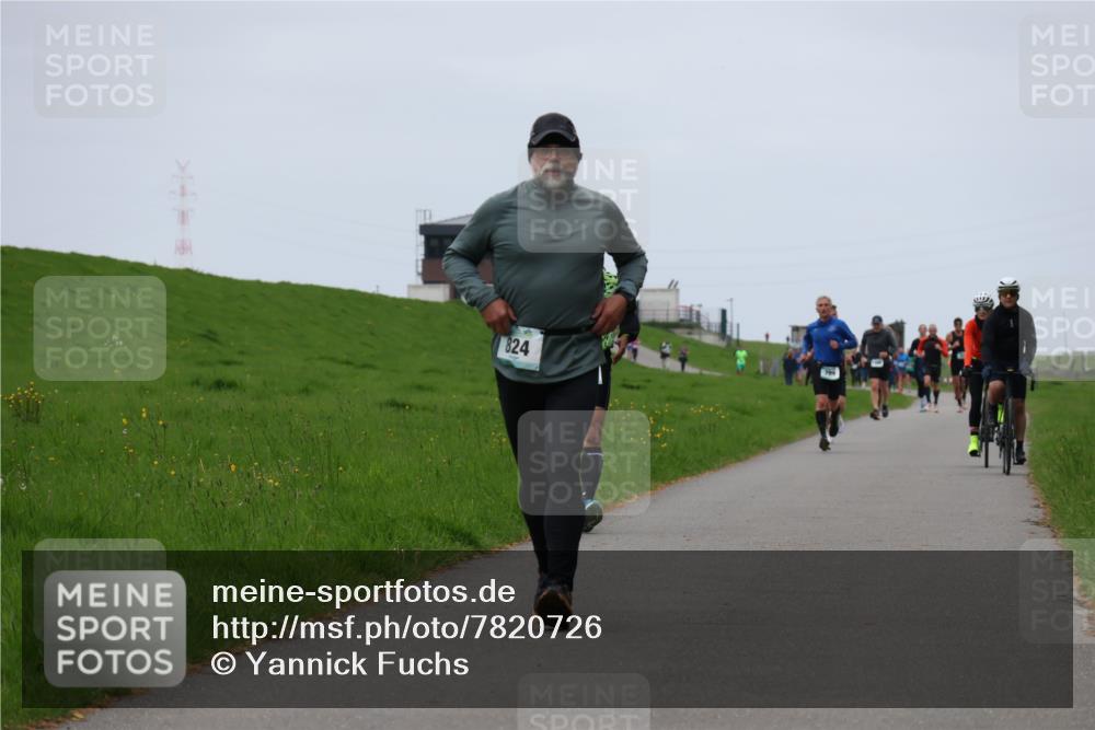 04.05.2025 - 8. Wedeler Halbmarathon Yannick Fuchs http://msf.ph/oto/7820726 04.05.2025 11:27:43 Laufen 824 meine-sportfotos.de