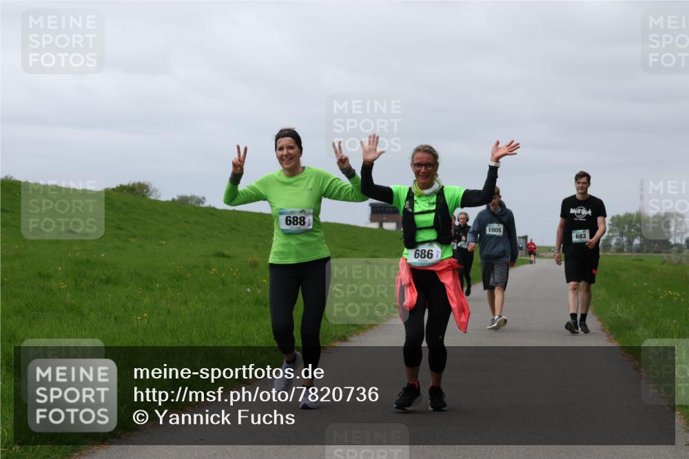 04.05.2025 - 8. Wedeler Halbmarathon Yannick Fuchs http://msf.ph/oto/7820736 04.05.2025 12:04:58 Laufen 688, 686, 1005, 683 meine-sportfotos.de
