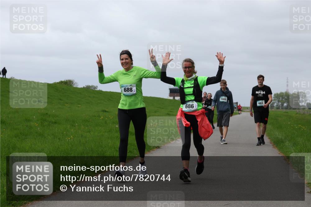 04.05.2025 - 8. Wedeler Halbmarathon Yannick Fuchs http://msf.ph/oto/7820744 04.05.2025 12:04:58 Laufen 688, 686, 1005, 683 meine-sportfotos.de