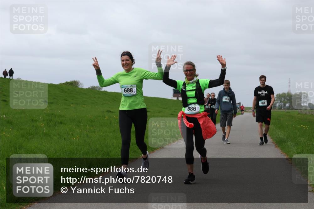 04.05.2025 - 8. Wedeler Halbmarathon Yannick Fuchs http://msf.ph/oto/7820748 04.05.2025 12:04:58 Laufen 688, 686, 1005, 683 meine-sportfotos.de