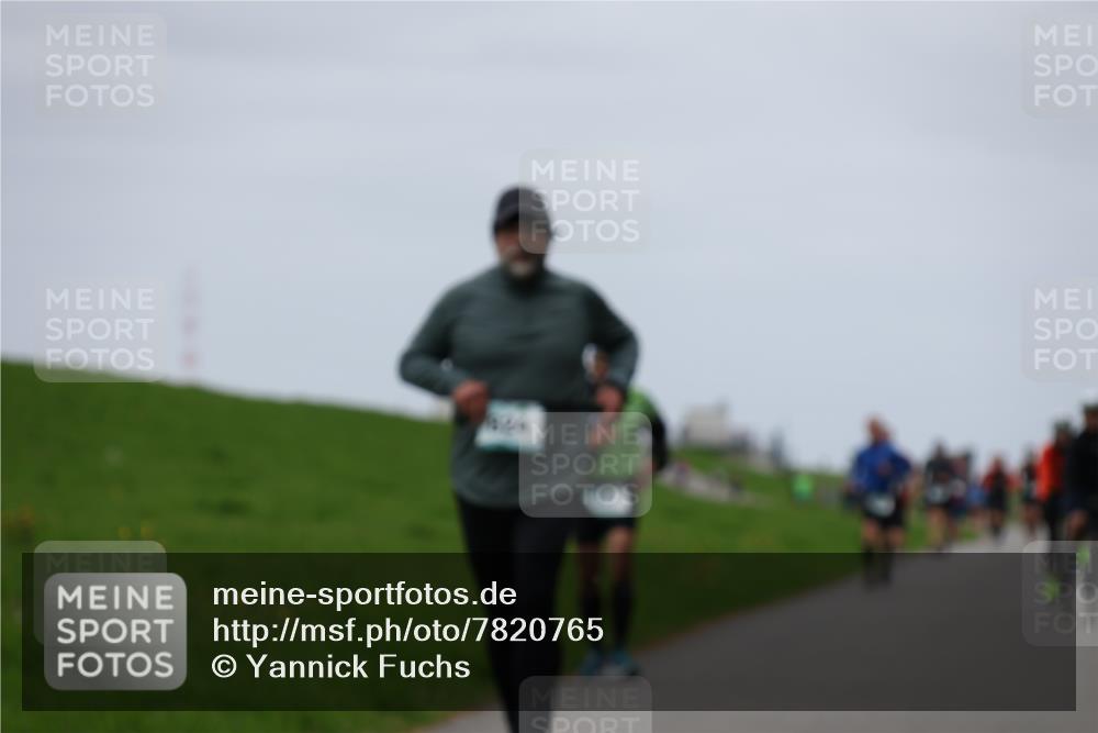 04.05.2025 - 8. Wedeler Halbmarathon Yannick Fuchs http://msf.ph/oto/7820765 04.05.2025 11:27:43 Laufen  meine-sportfotos.de