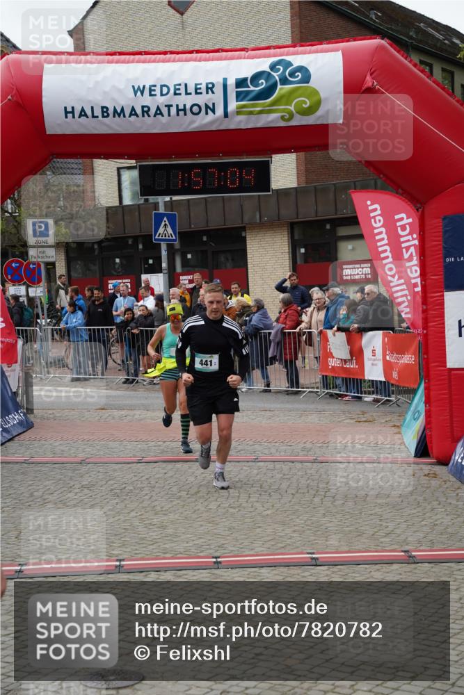 04.05.2025 - 8. Wedeler Halbmarathon Felixshl http://msf.ph/oto/7820782 04.05.2025 11:57:02 Ziel 11, 148, 420, 441 meine-sportfotos.de