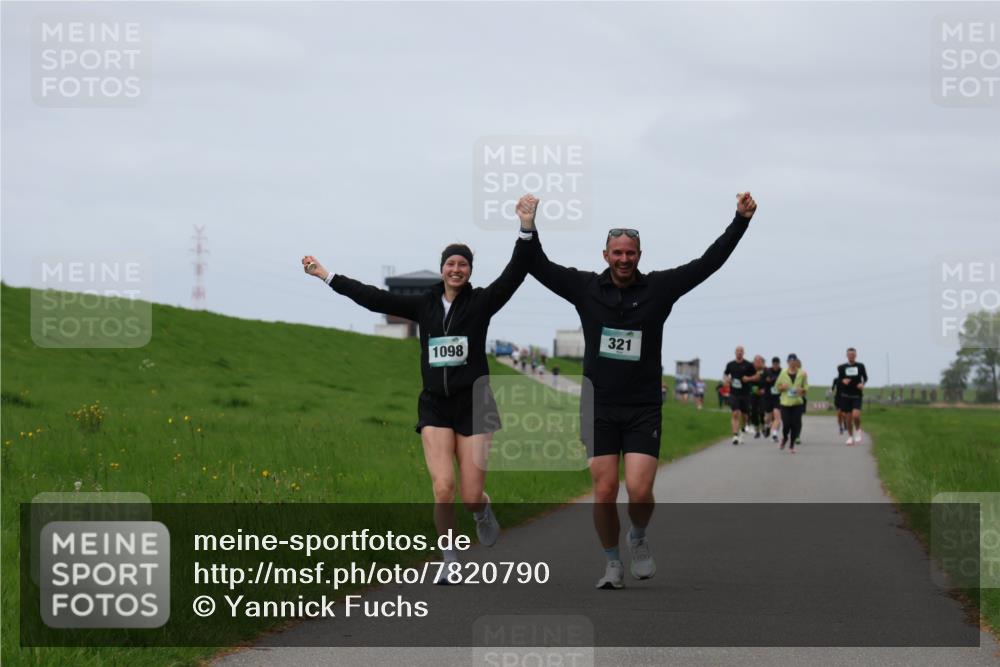 04.05.2025 - 8. Wedeler Halbmarathon Yannick Fuchs http://msf.ph/oto/7820790 04.05.2025 11:50:59 Laufen 321, 1098 meine-sportfotos.de