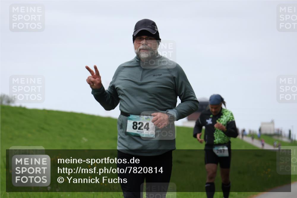 04.05.2025 - 8. Wedeler Halbmarathon Yannick Fuchs http://msf.ph/oto/7820814 04.05.2025 11:27:45 Laufen 824, 267 meine-sportfotos.de