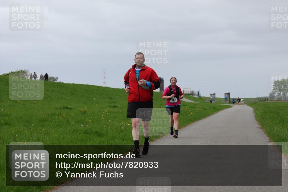 04.05.2025 - 8. Wedeler Halbmarathon Yannick Fuchs http://msf.ph/oto/7820933 04.05.2025 12:05:48 Laufen 167 meine-sportfotos.de