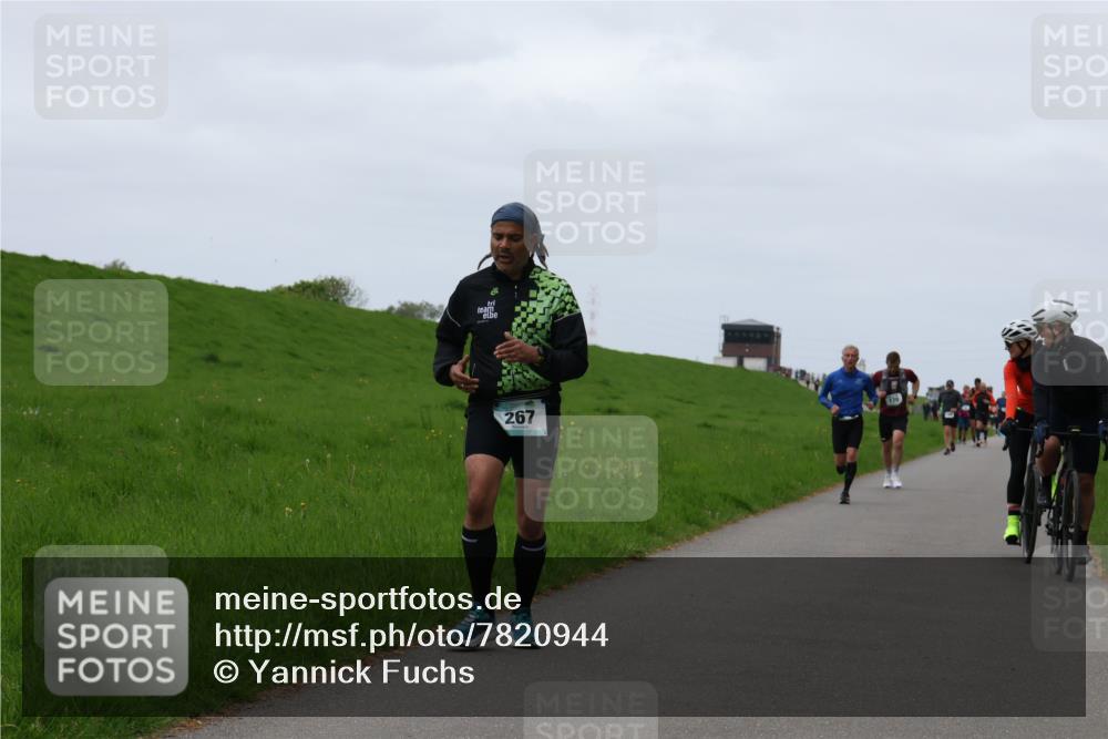 04.05.2025 - 8. Wedeler Halbmarathon Yannick Fuchs http://msf.ph/oto/7820944 04.05.2025 11:27:51 Laufen 267 meine-sportfotos.de
