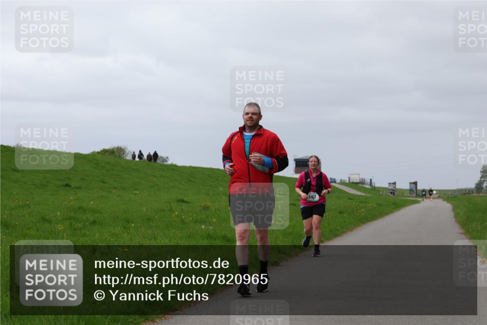 04.05.2025 - 8. Wedeler Halbmarathon Yannick Fuchs http://msf.ph/oto/7820965 04.05.2025 12:05:49 Laufen 167 meine-sportfotos.de