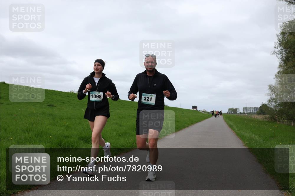 04.05.2025 - 8. Wedeler Halbmarathon Yannick Fuchs http://msf.ph/oto/7820989 04.05.2025 11:51:06 Laufen 1098, 321 meine-sportfotos.de