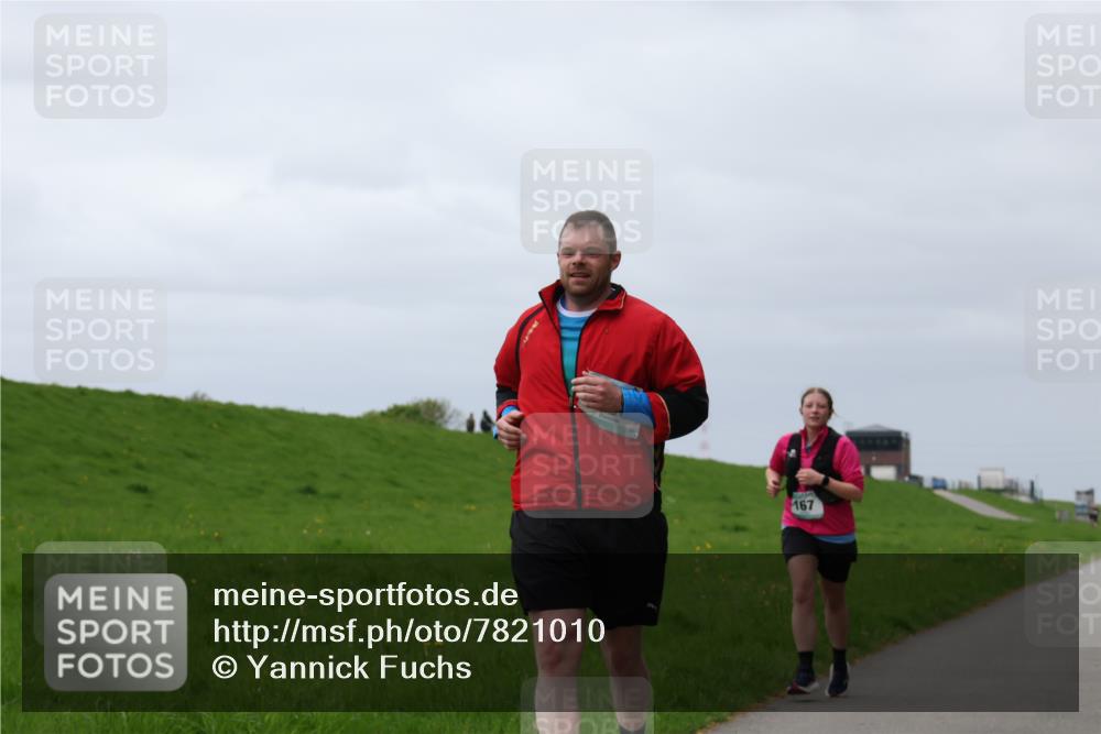 04.05.2025 - 8. Wedeler Halbmarathon Yannick Fuchs http://msf.ph/oto/7821010 04.05.2025 12:05:51 Laufen 167 meine-sportfotos.de