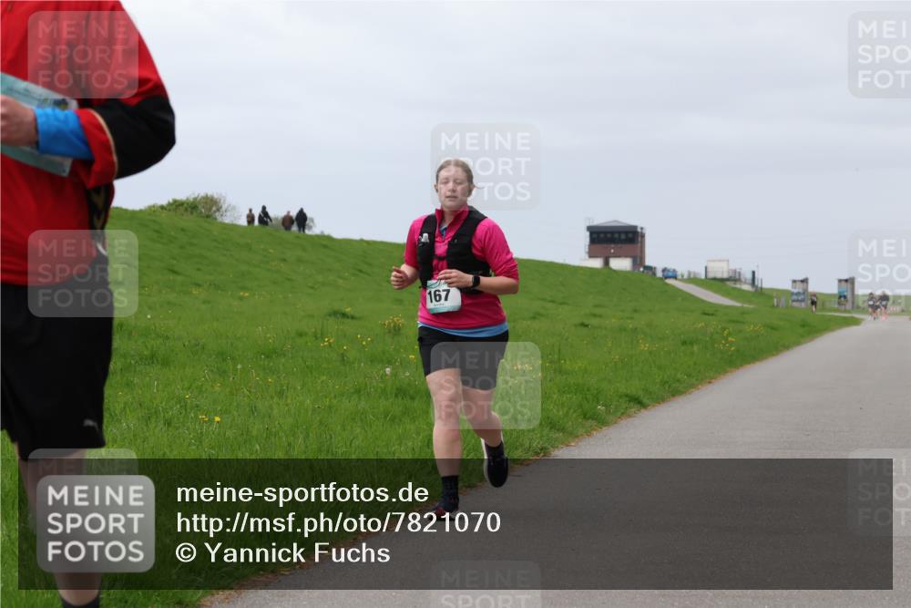 04.05.2025 - 8. Wedeler Halbmarathon Yannick Fuchs http://msf.ph/oto/7821070 04.05.2025 12:05:52 Laufen 167 meine-sportfotos.de