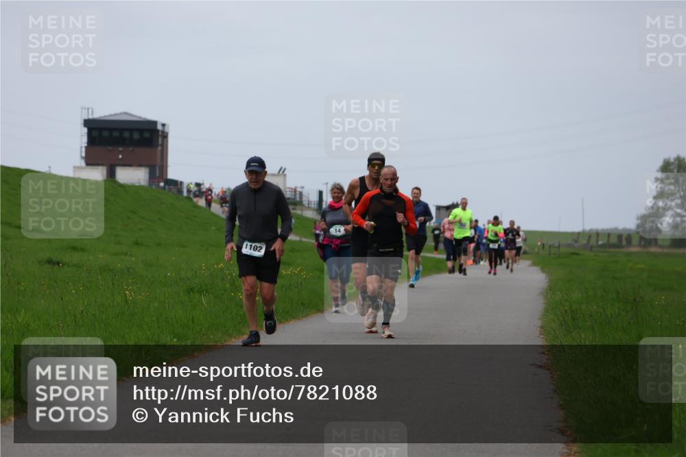 04.05.2025 - 8. Wedeler Halbmarathon Yannick Fuchs http://msf.ph/oto/7821088 04.05.2025 11:28:03 Laufen 1102, 14 meine-sportfotos.de