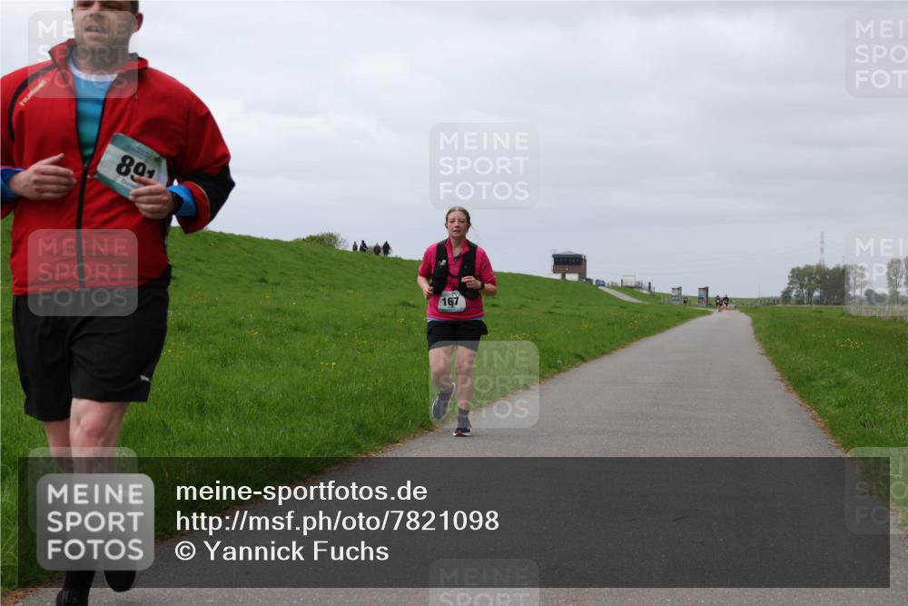 04.05.2025 - 8. Wedeler Halbmarathon Yannick Fuchs http://msf.ph/oto/7821098 04.05.2025 12:05:53 Laufen 801, 167 meine-sportfotos.de