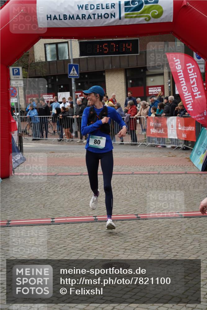 04.05.2025 - 8. Wedeler Halbmarathon Felixshl http://msf.ph/oto/7821100 04.05.2025 11:57:12 Ziel 80, 306 meine-sportfotos.de