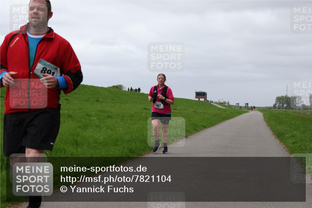 04.05.2025 - 8. Wedeler Halbmarathon Yannick Fuchs http://msf.ph/oto/7821104 04.05.2025 12:05:53 Laufen 801, 167 meine-sportfotos.de