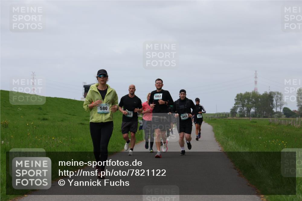 04.05.2025 - 8. Wedeler Halbmarathon Yannick Fuchs http://msf.ph/oto/7821122 04.05.2025 11:51:20 Laufen 580, 1052 meine-sportfotos.de